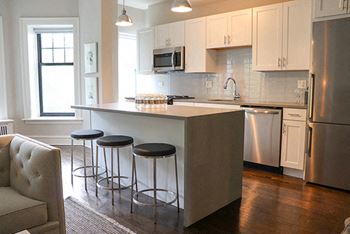 Eat-in kitchens